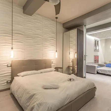 Futura, By Short Holidays Apartment *