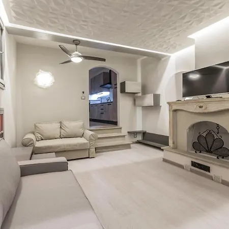 Apartment Futura, By Short Holidays *